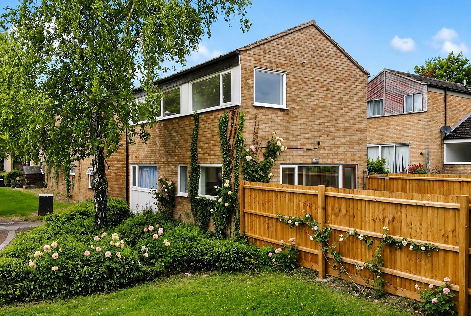 3 bed property in Buckingham Gate, Milton Keynes